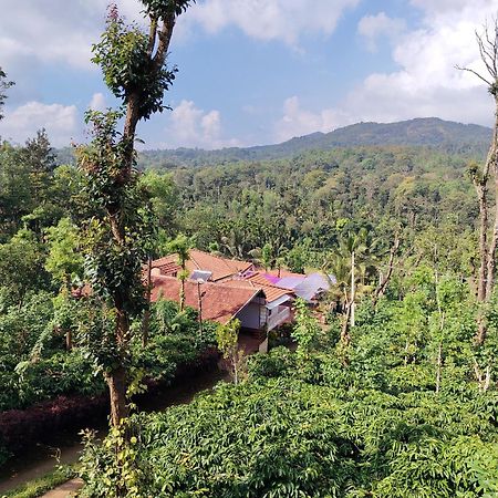 Shivalaya Homestay, Madikeri Siddāpur Eksteriør billede