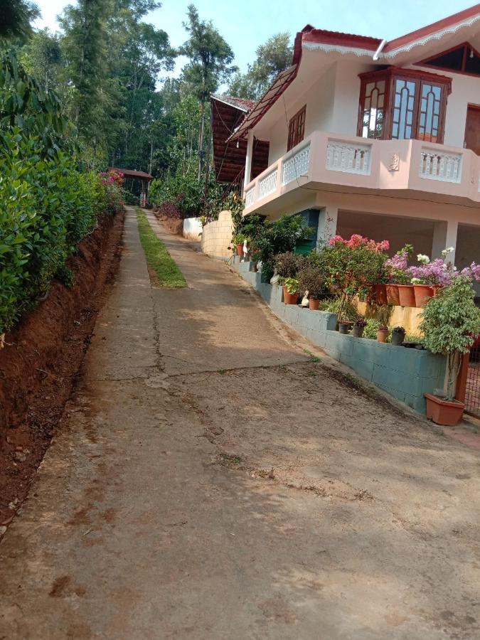 Shivalaya Homestay, Madikeri Siddāpur Eksteriør billede