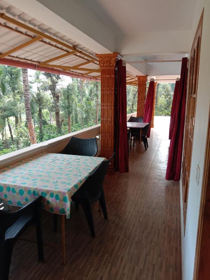Shivalaya Homestay, Madikeri Siddāpur Eksteriør billede