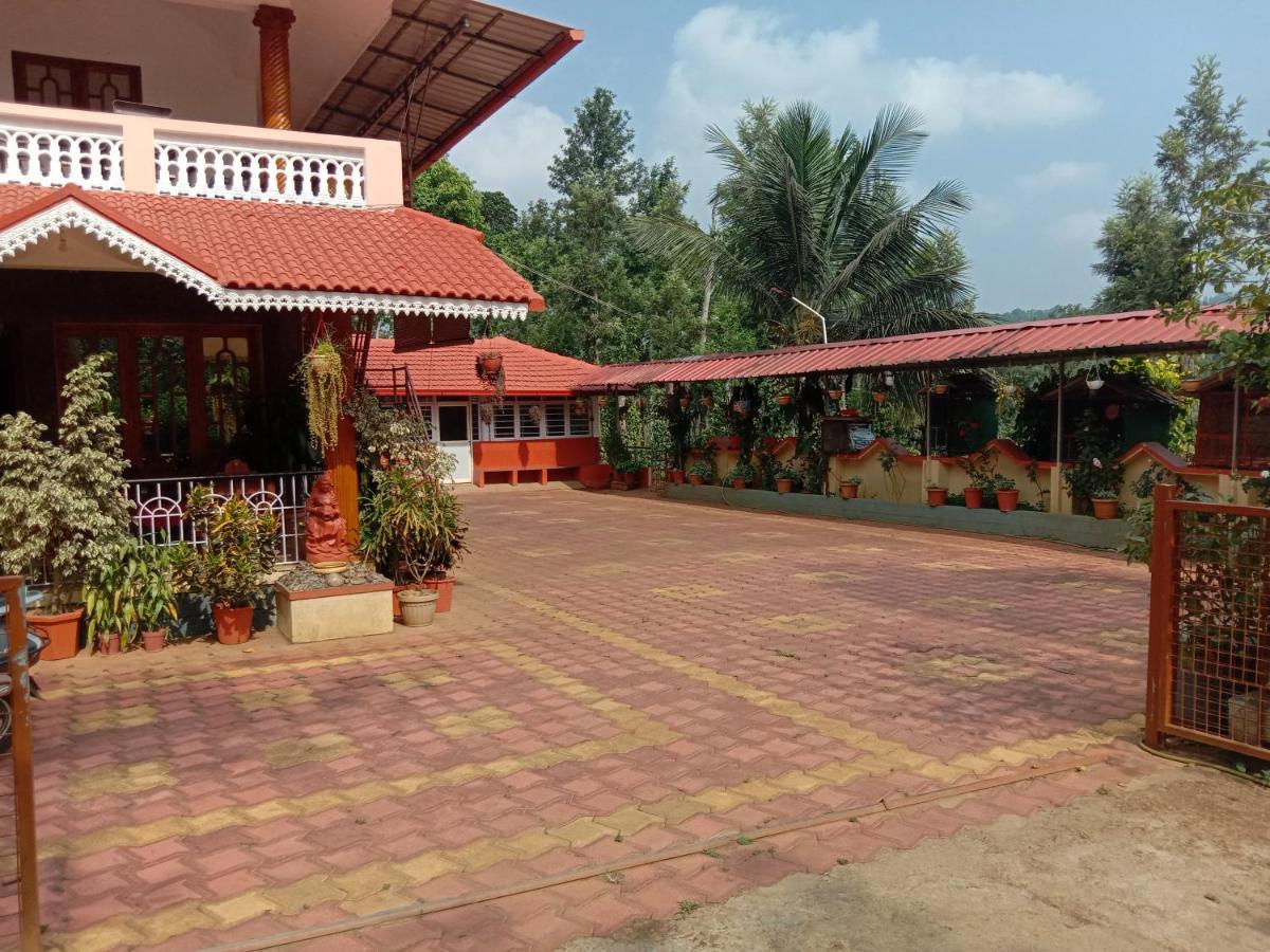 Shivalaya Homestay, Madikeri Siddāpur Eksteriør billede