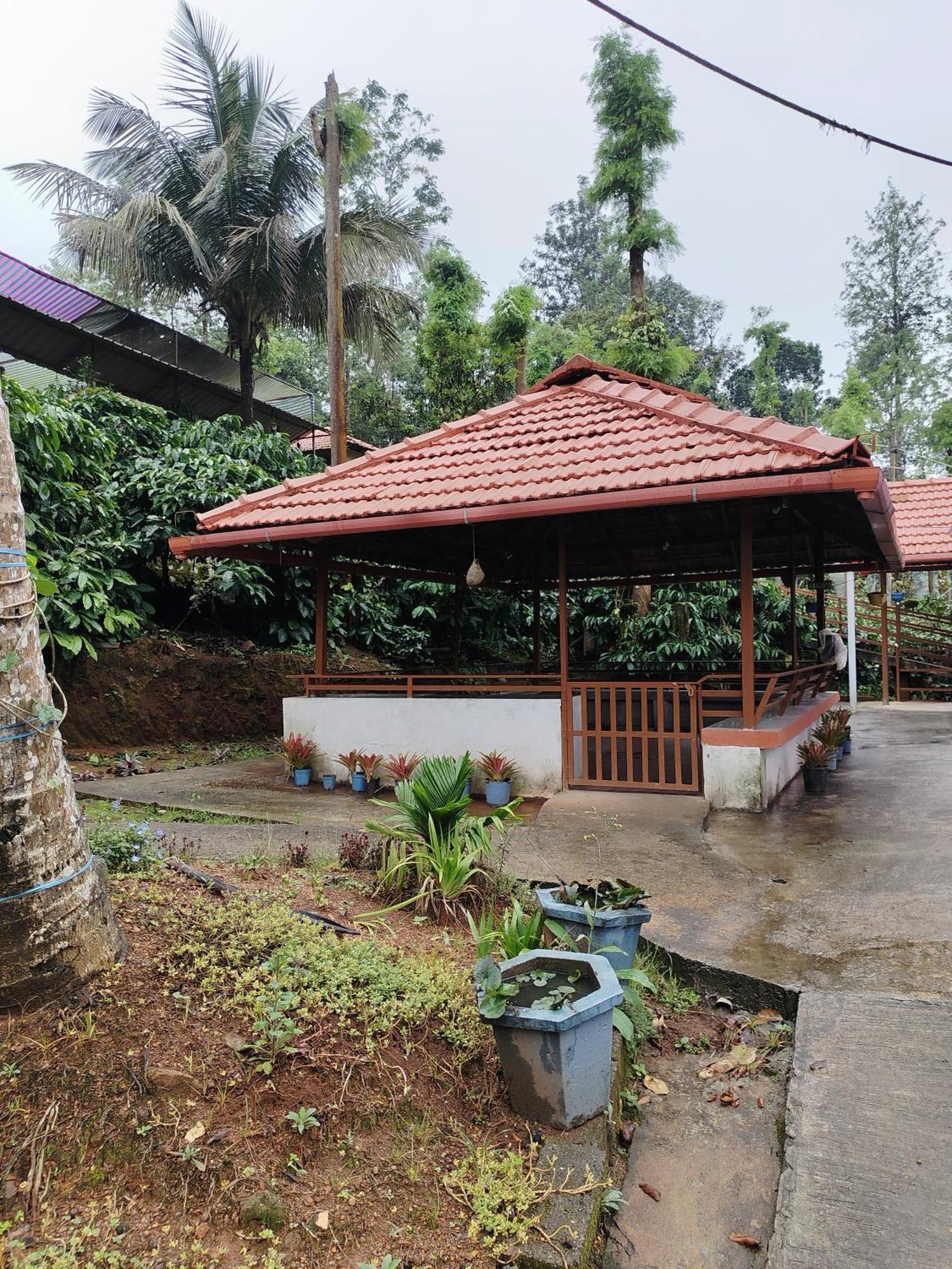 Shivalaya Homestay, Madikeri Siddāpur Eksteriør billede